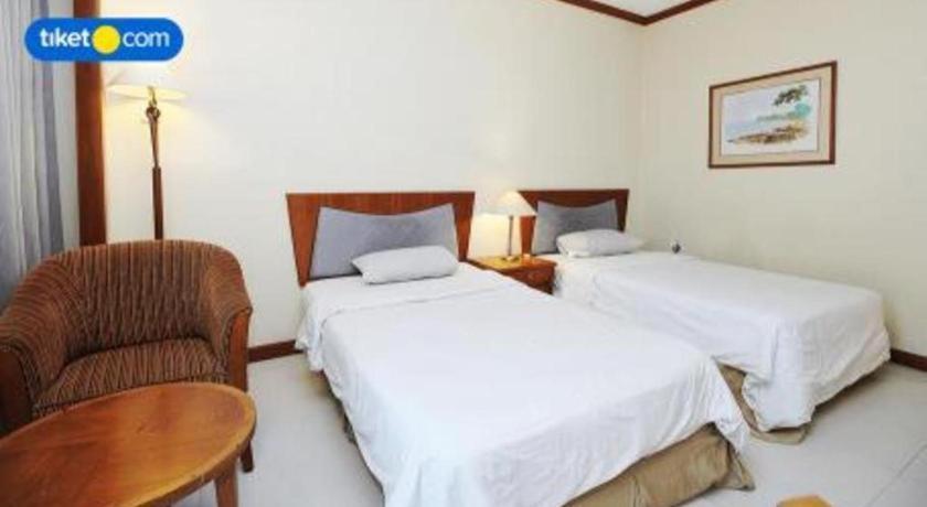 Makassar Golden Hotel Экстерьер фото