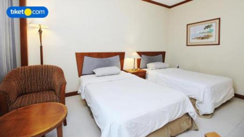Makassar Golden Hotel Экстерьер фото