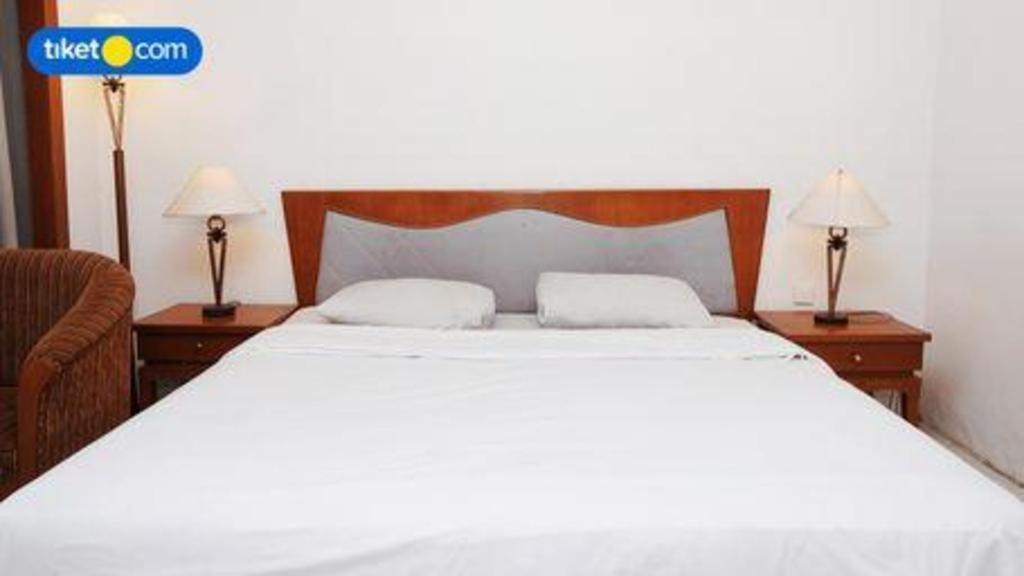 Makassar Golden Hotel Экстерьер фото