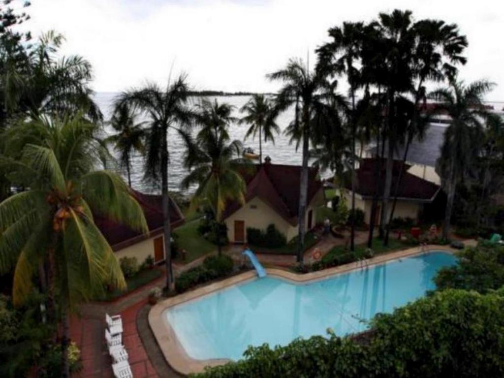 Makassar Golden Hotel Экстерьер фото